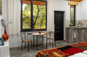 Art Rooms Garni